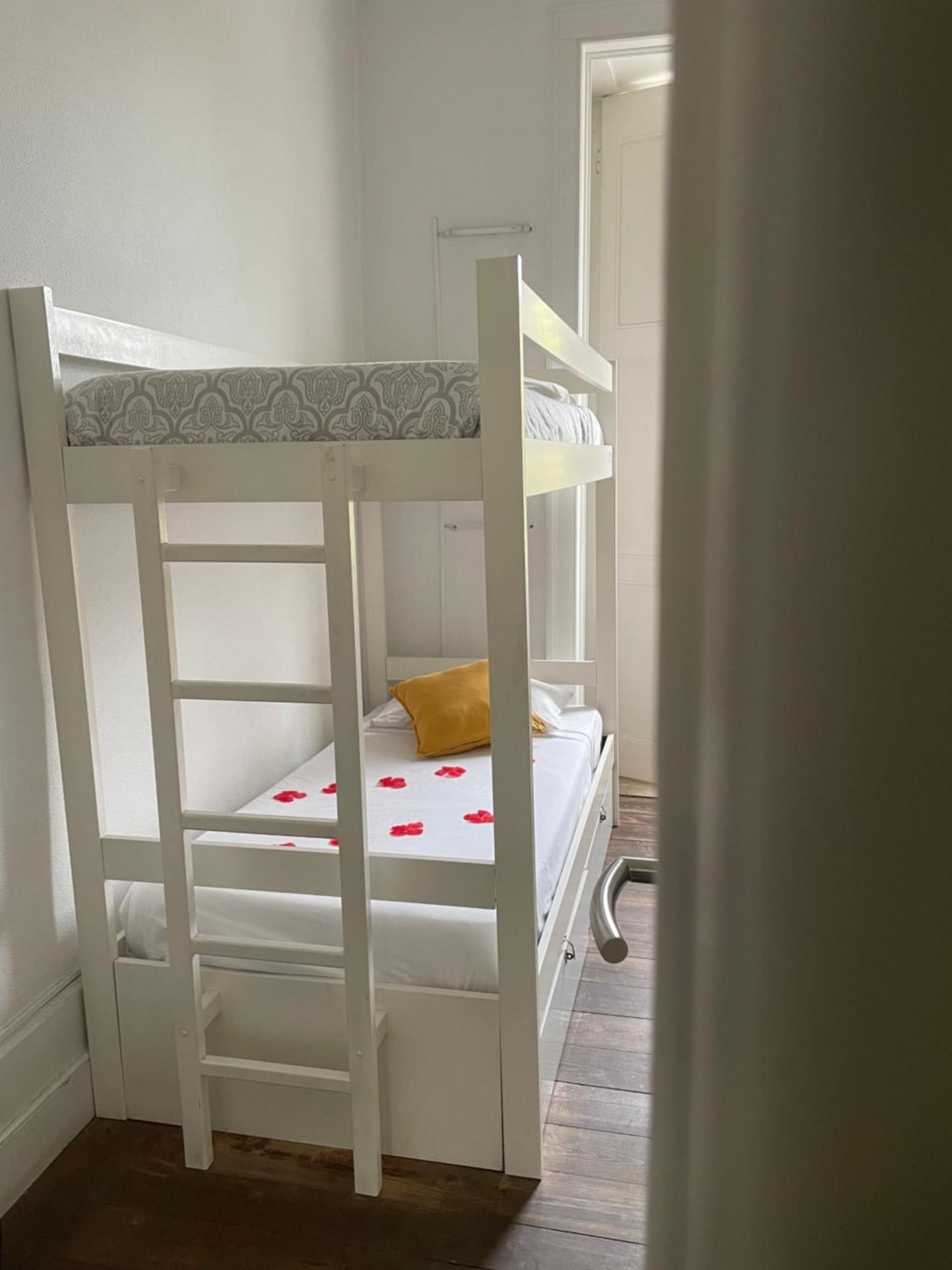 Ww Hostel & Suites Coimbra Kültér fotó