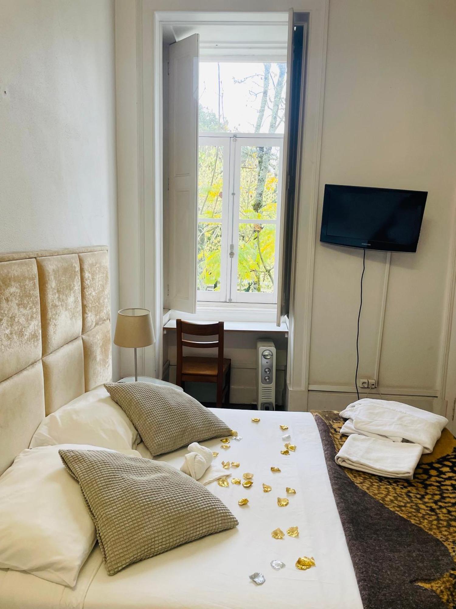 Ww Hostel & Suites Coimbra Kültér fotó