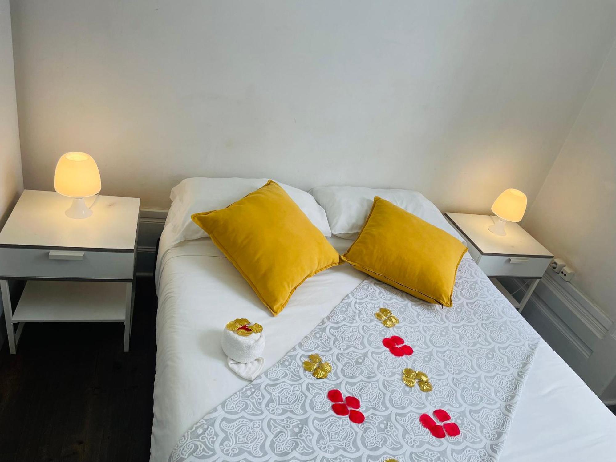 Ww Hostel & Suites Coimbra Kültér fotó
