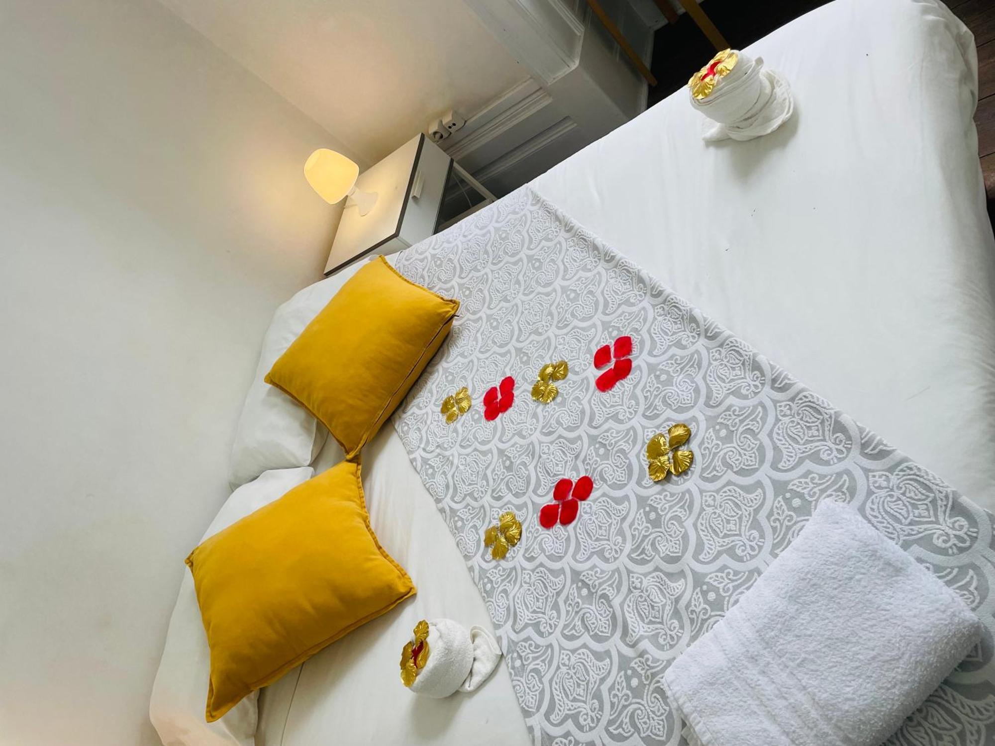 Ww Hostel & Suites Coimbra Kültér fotó